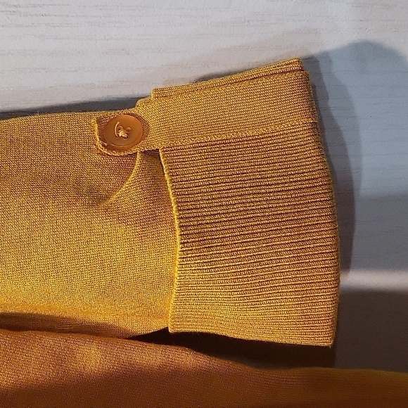 Women's Size M Mustard Yellow Laura Ashley Sweater / Cardigan - Picture 2 of 7